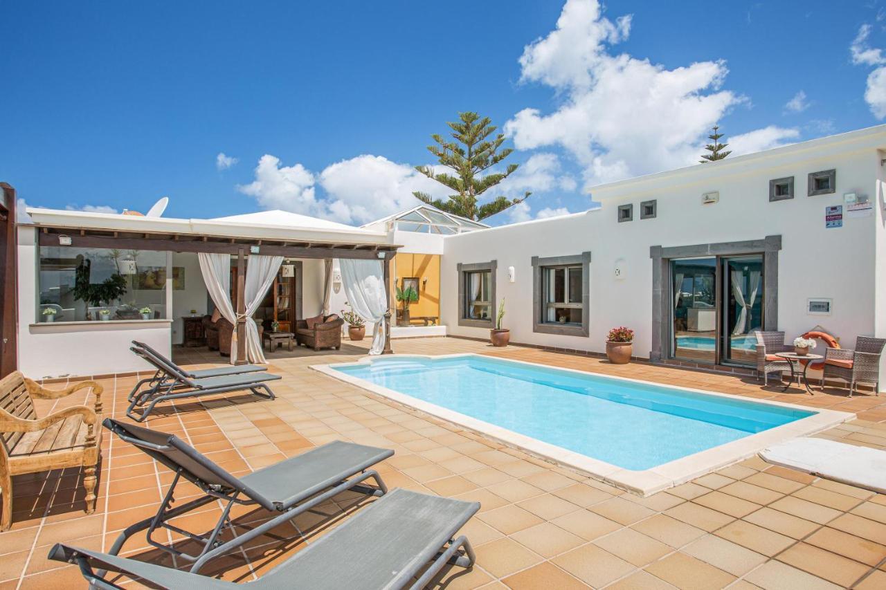 Villa Capricho Playa Blanca  Exterior photo